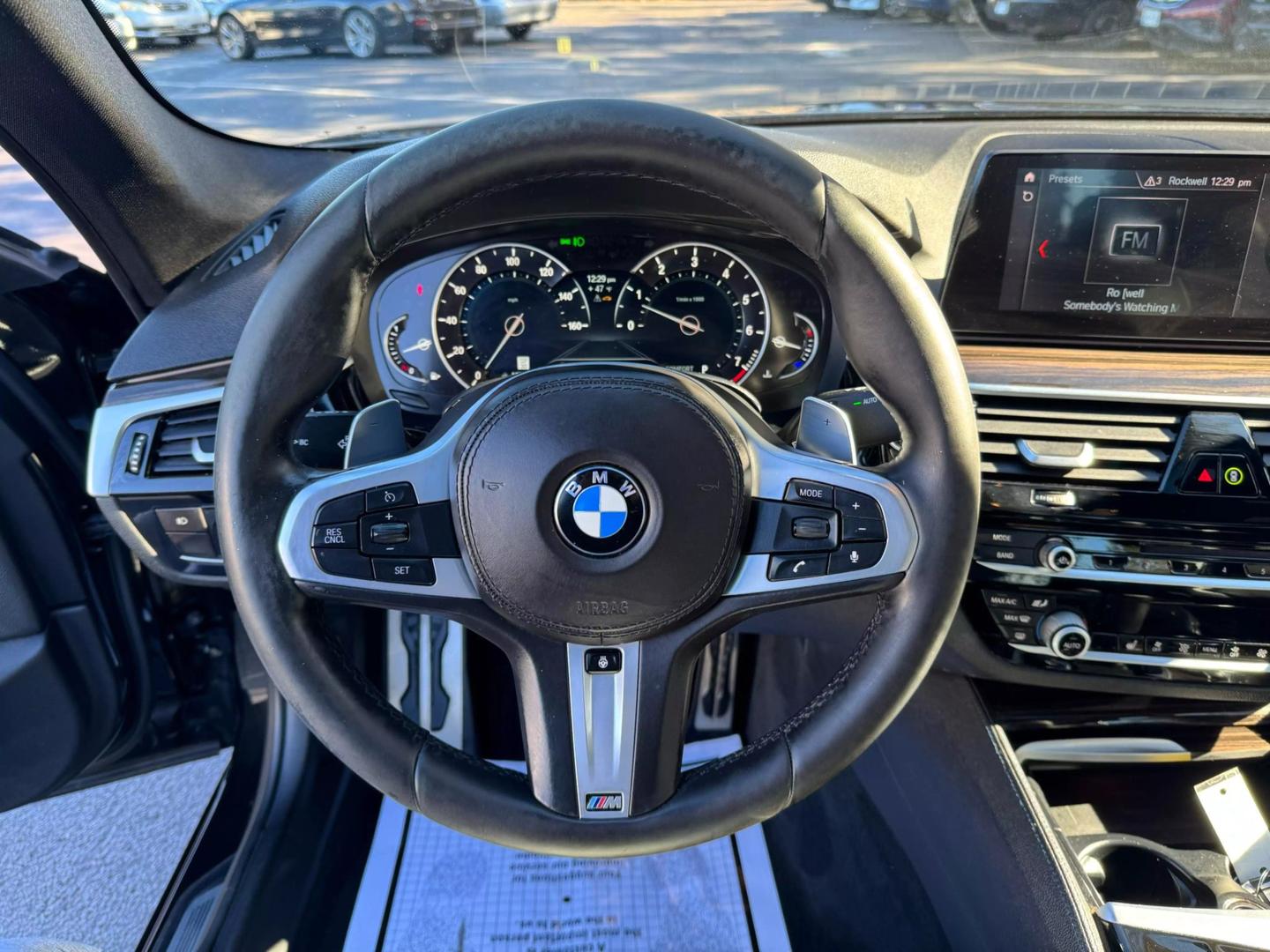 2019 BMW 5 Series 530i photo 25