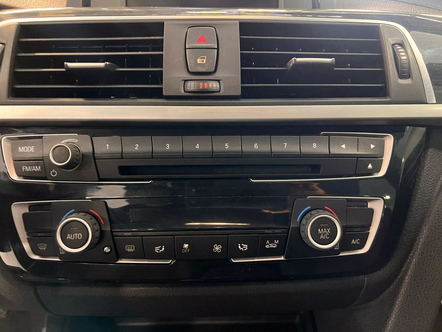 2018 Bmw 3 Series 330i Sedan 4d - Image 23
