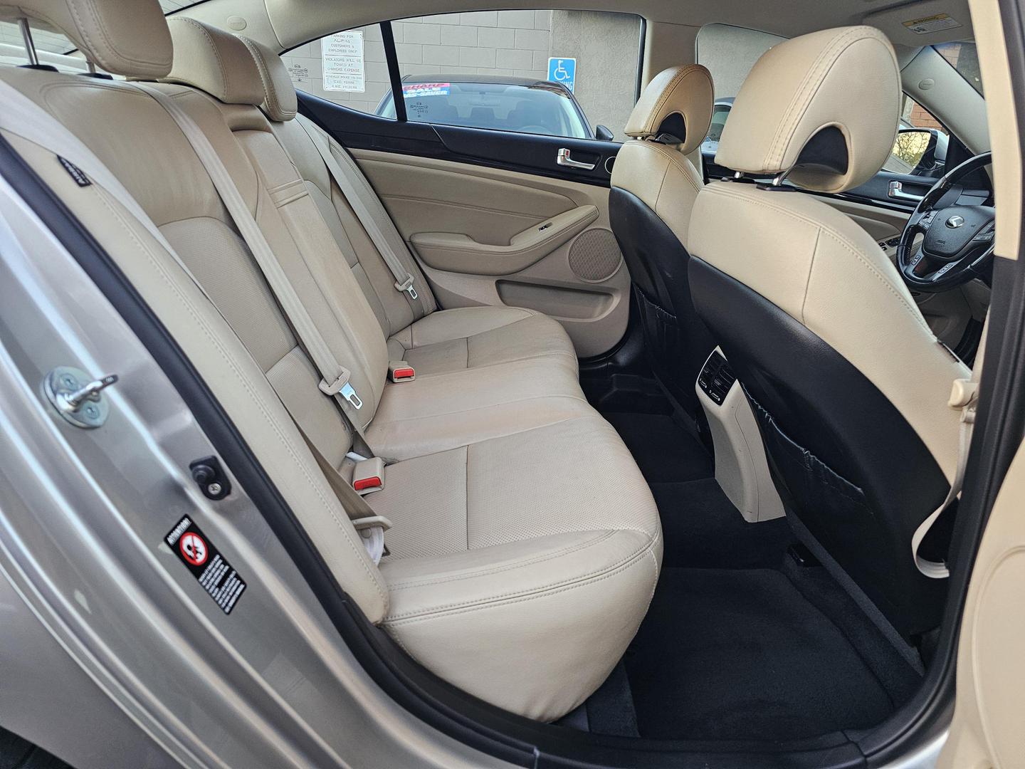 2014 Kia Cadenza Premium photo 18