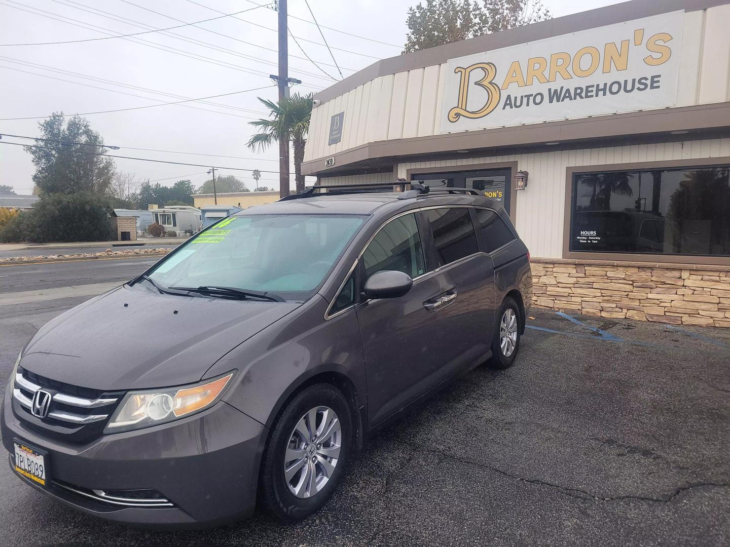 2016 Honda Odyssey SE photo 4