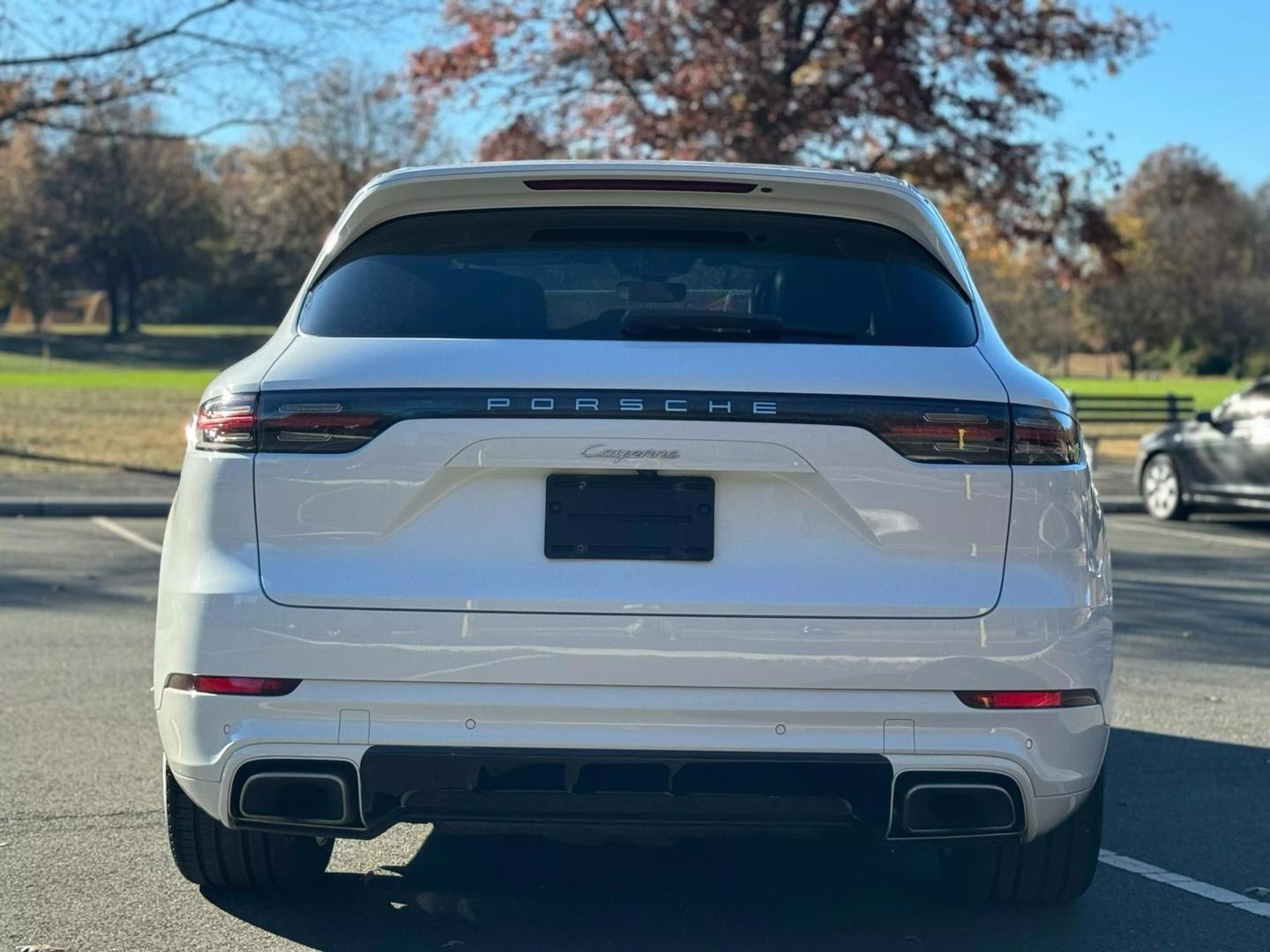 2019 Porsche Cayenne Base photo 5