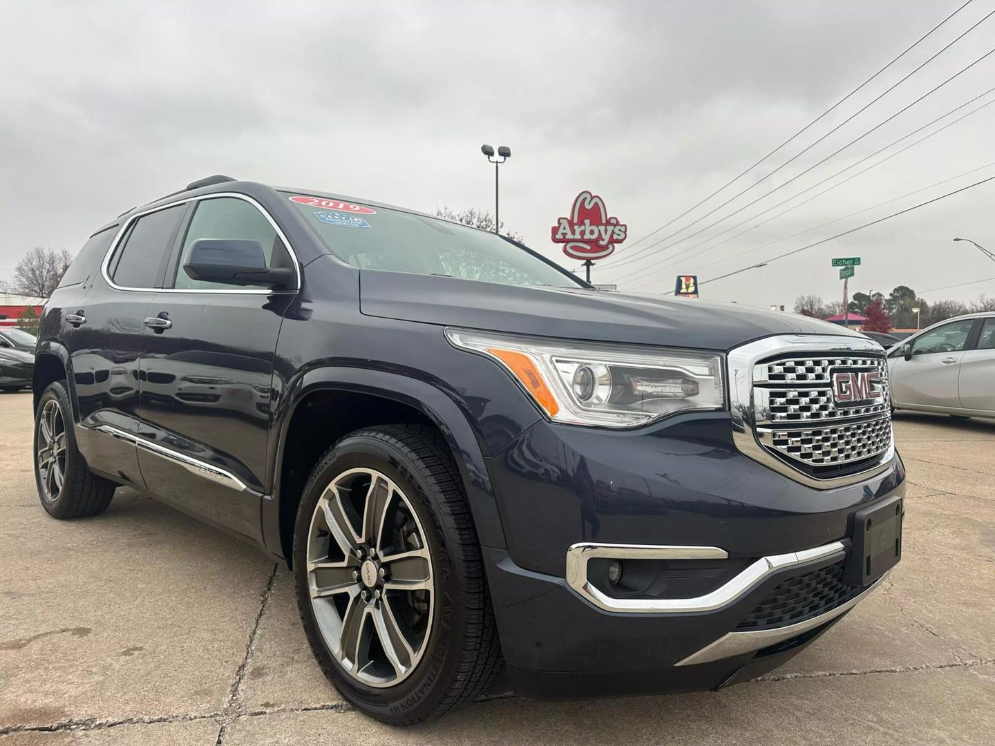 2019 GMC Acadia Denali photo 4