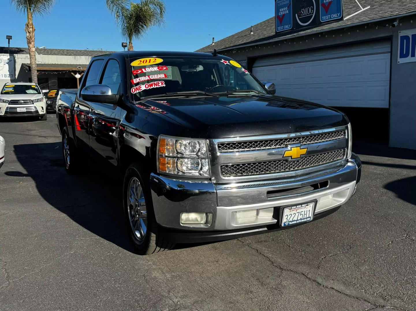 2012 Chevrolet Silverado 1500 LT photo 2