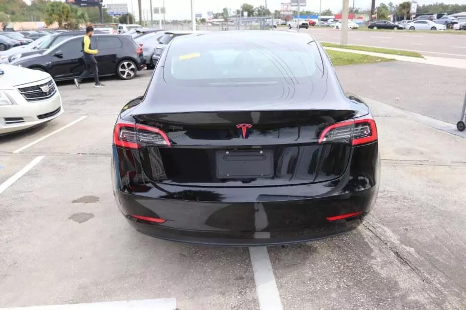 2019 Tesla Model 3 Base photo 7