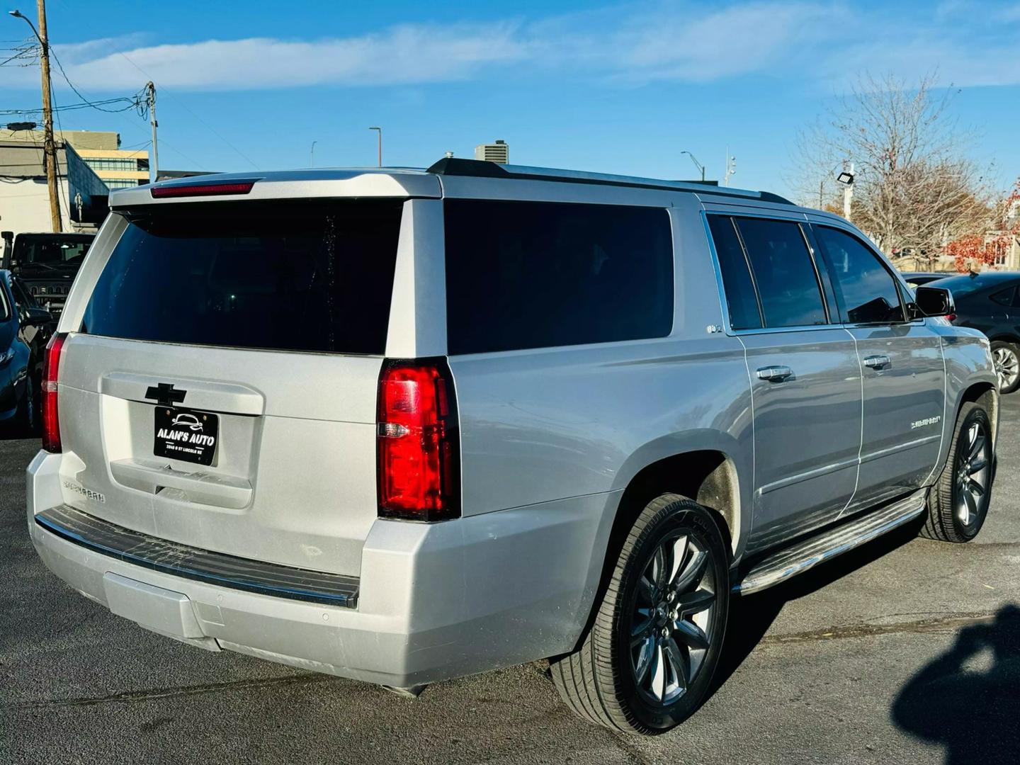 2015 Chevrolet Suburban LTZ photo 10