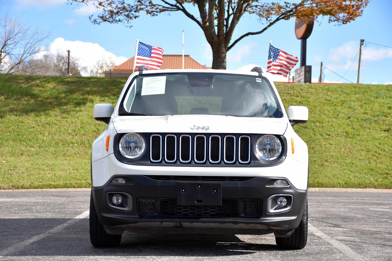 2017 Jeep Renegade Latitude photo 3