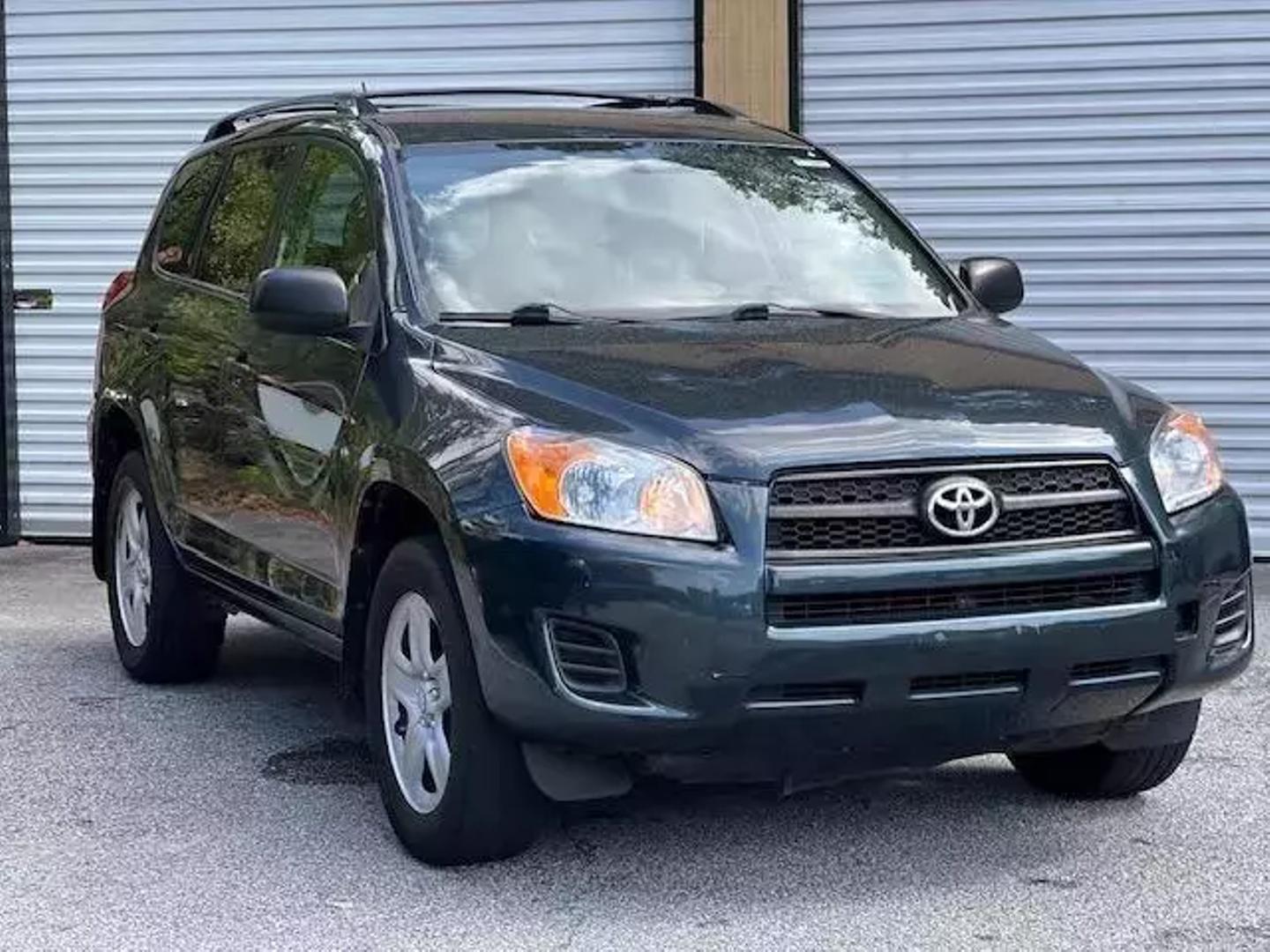 2011 Toyota RAV4 Base photo 2