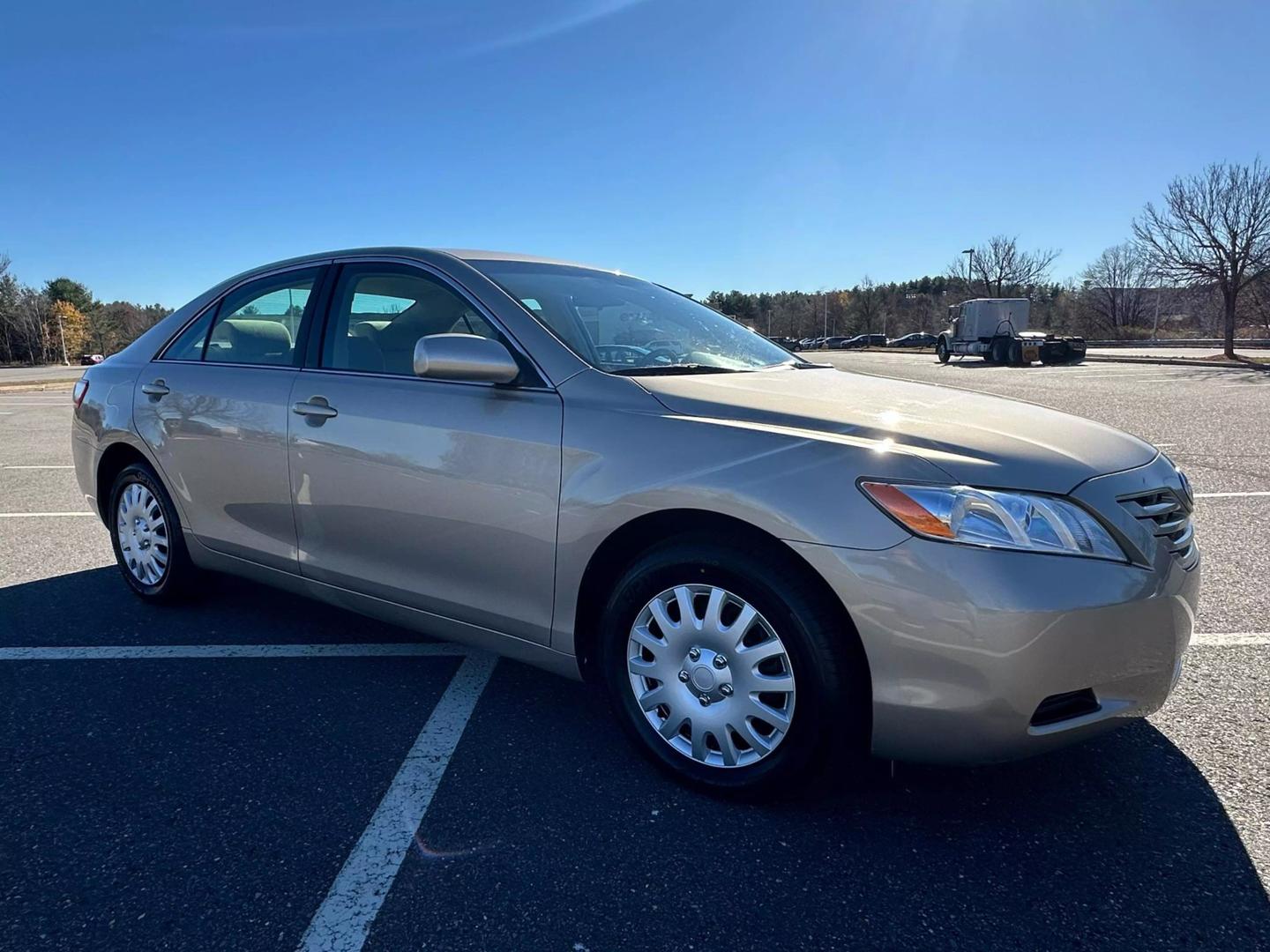 2008 Toyota Camry LE photo 6