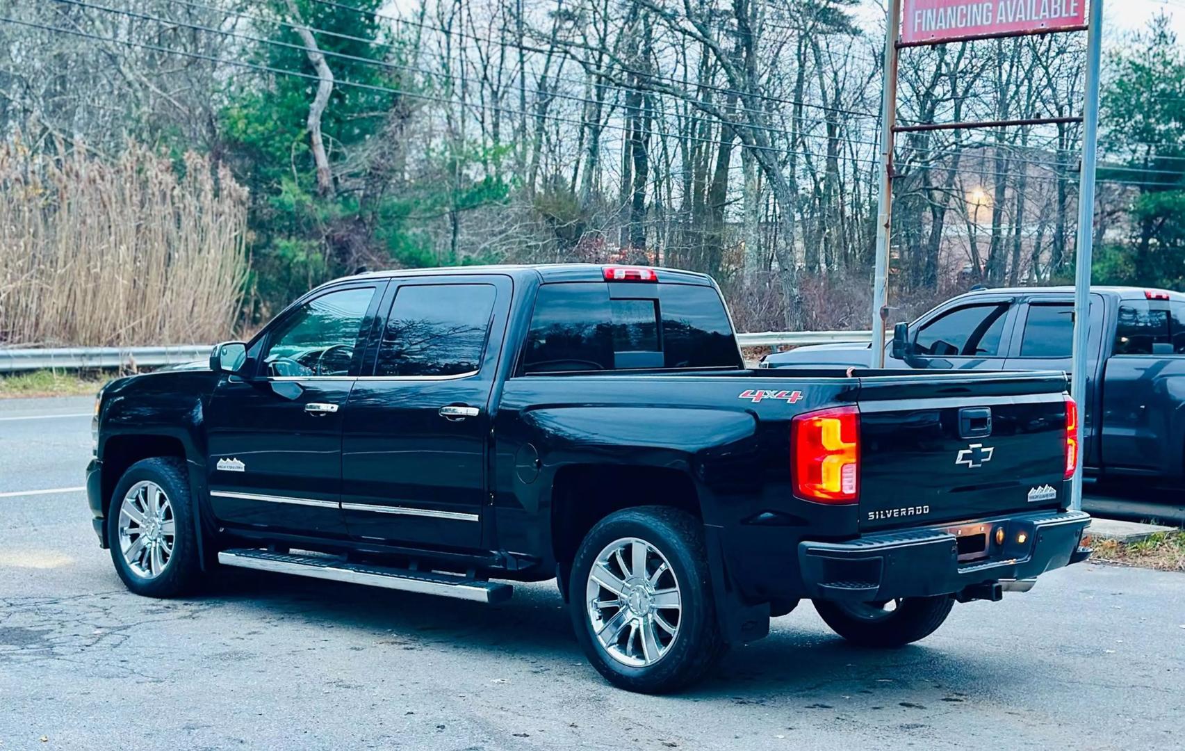 2016 Chevrolet Silverado 1500 High Country photo 12