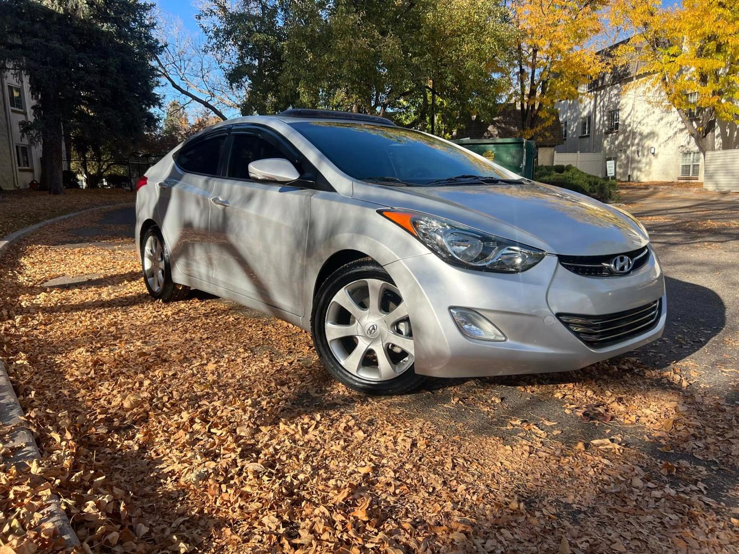 2013 Hyundai Elantra Limited photo 9