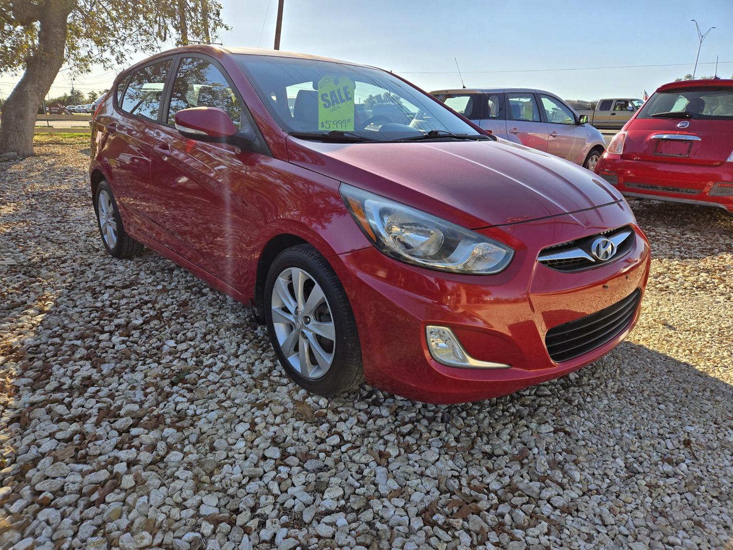 2013 Hyundai Accent SE photo 7