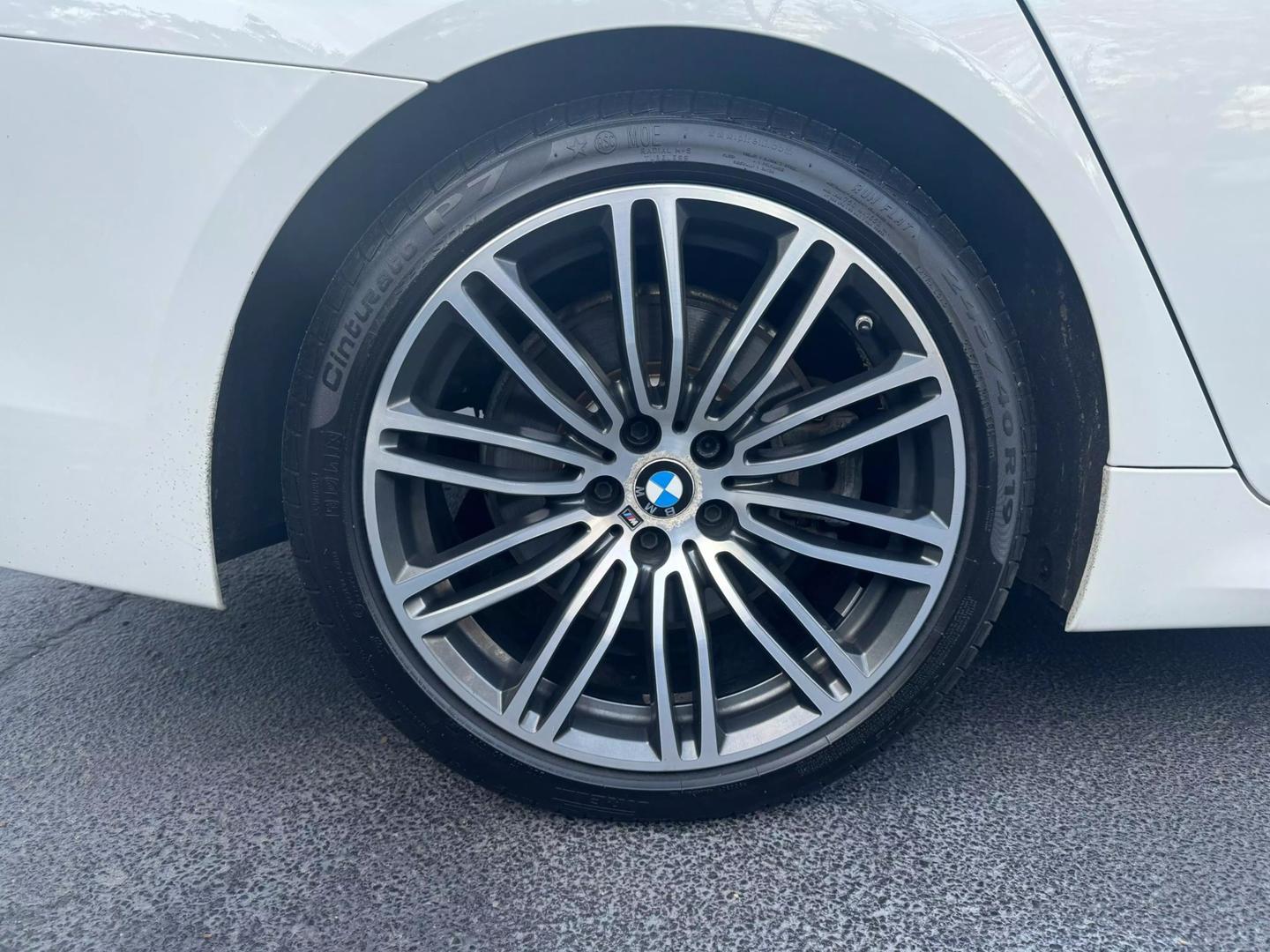 2019 BMW 5 Series 540i photo 13