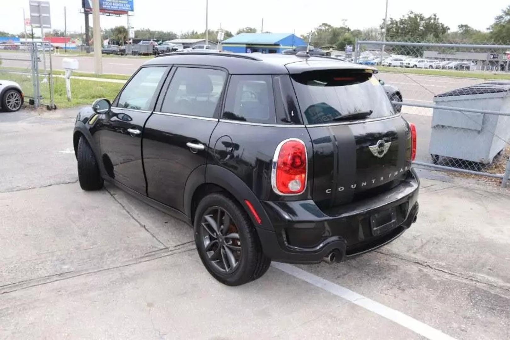 2011 MINI Countryman Countryman S photo 7