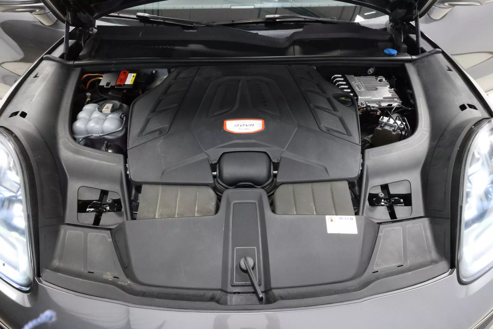 2020 Porsche Cayenne - Image 91