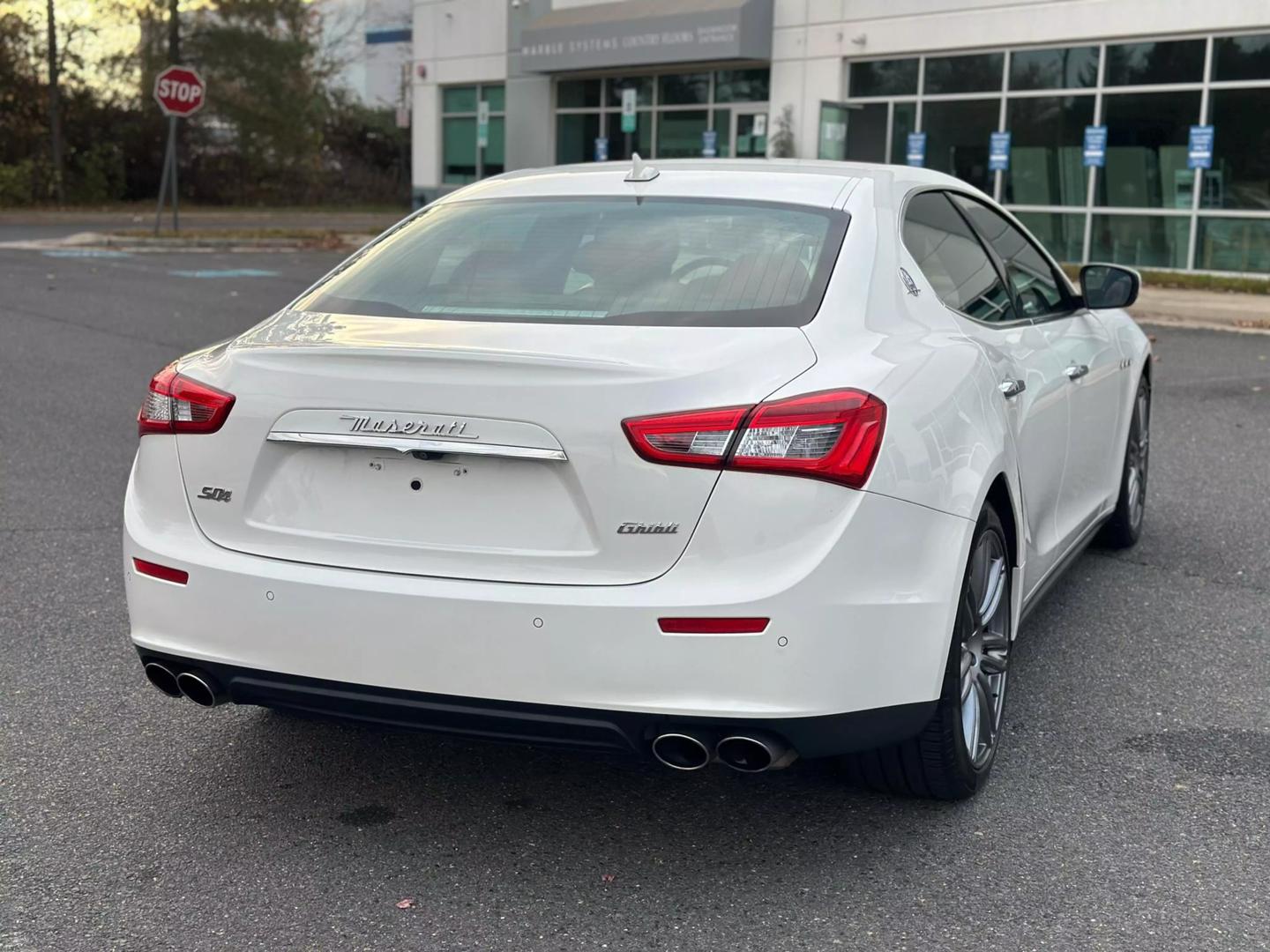 2017 Maserati Ghibli S photo 5