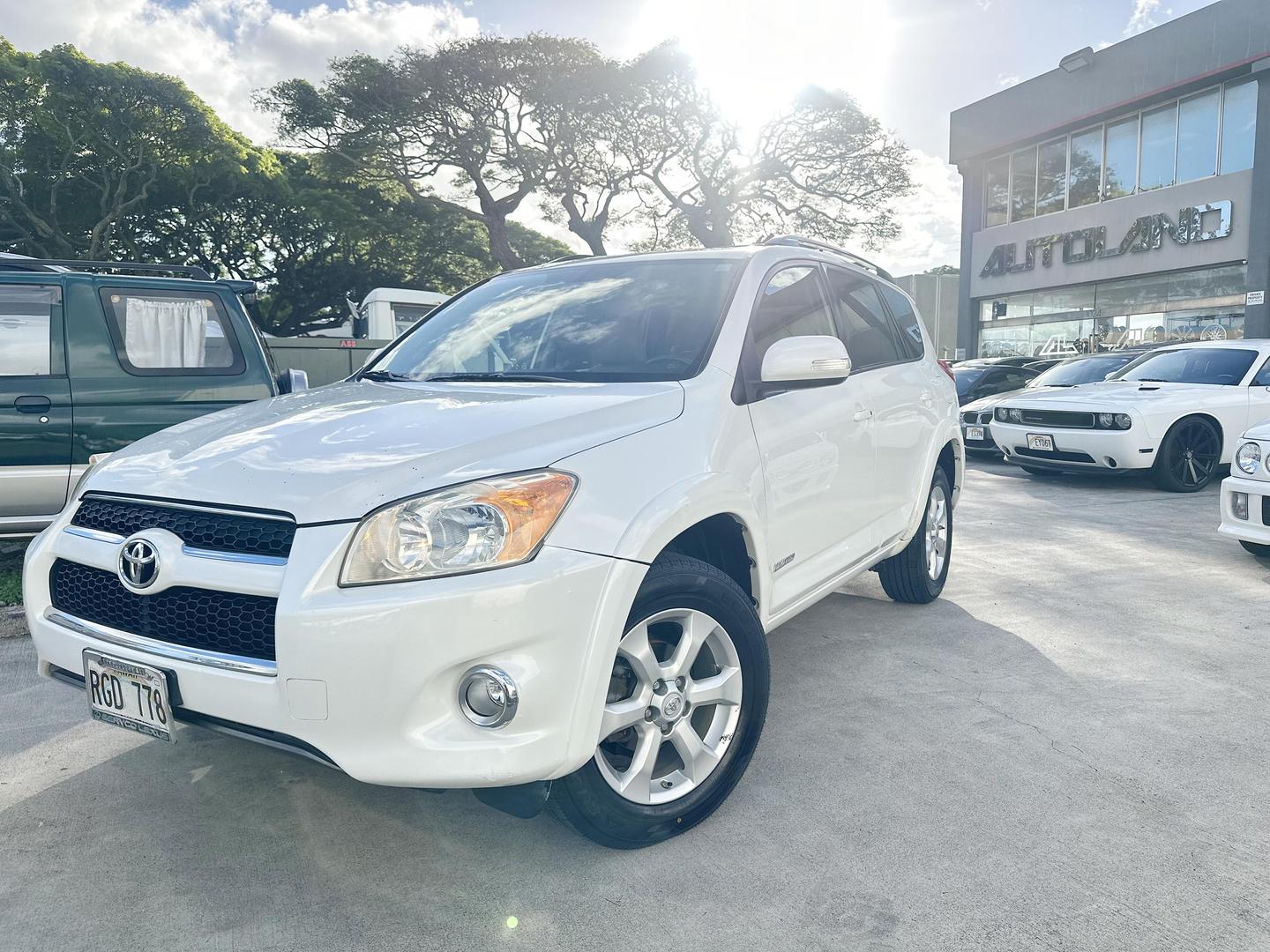 2010 Toyota RAV4 Limited photo 2