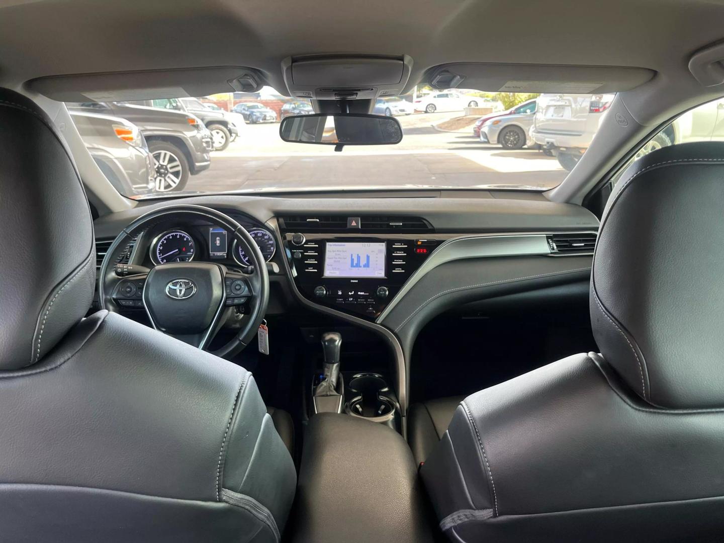 2020 Toyota Camry SE photo 15