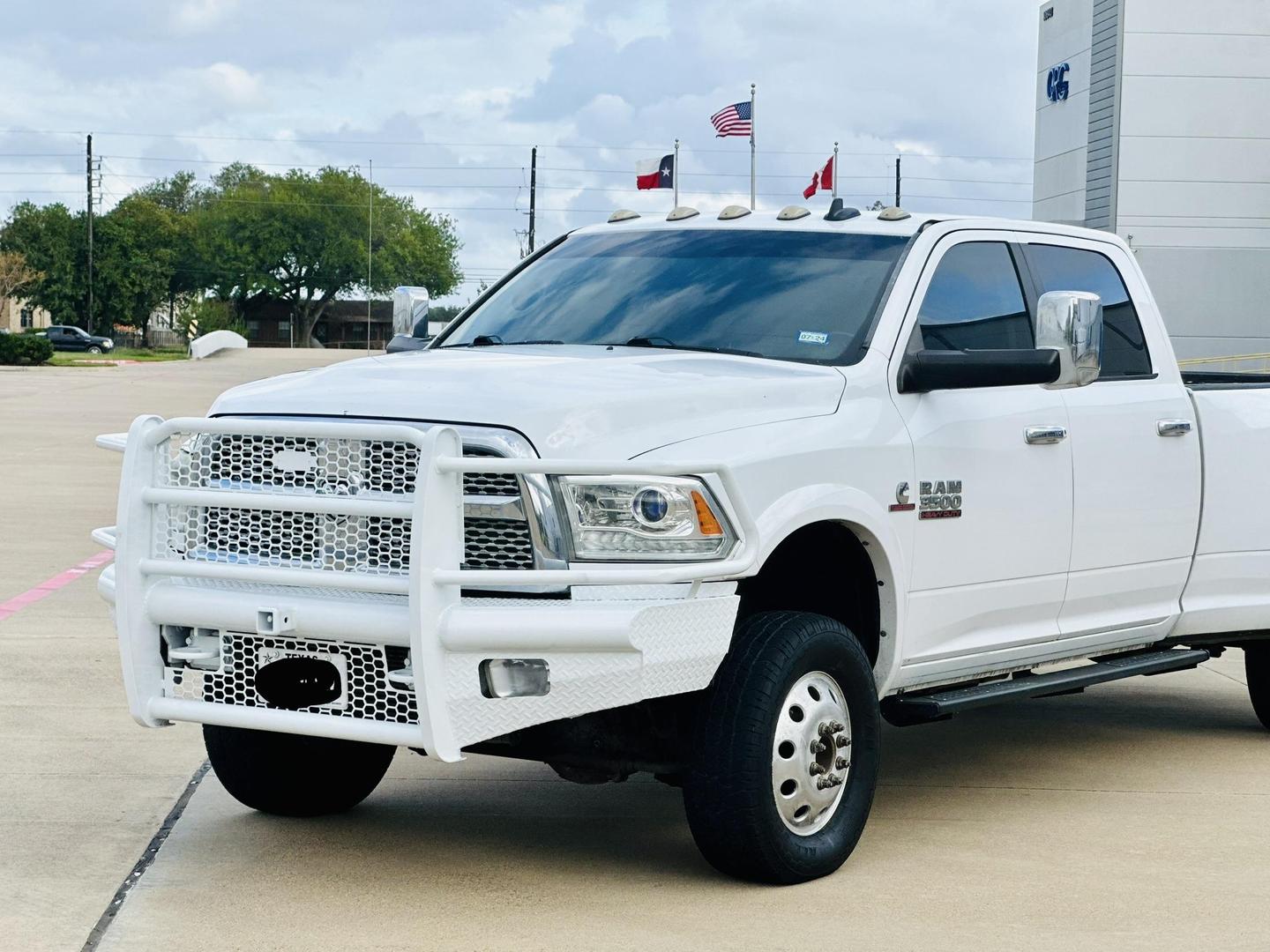 2016 RAM Ram 3500 Pickup Laramie photo 10