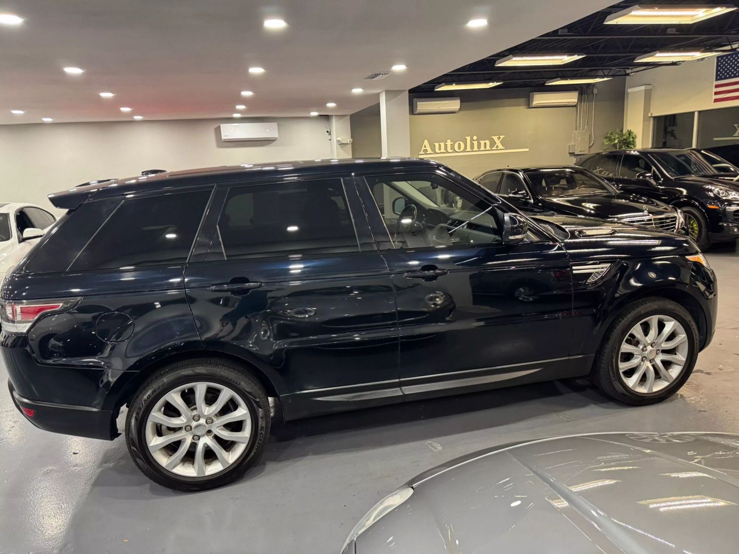 2014 Land Rover Range Rover Sport Hse Sport Utility 4d - Image 8