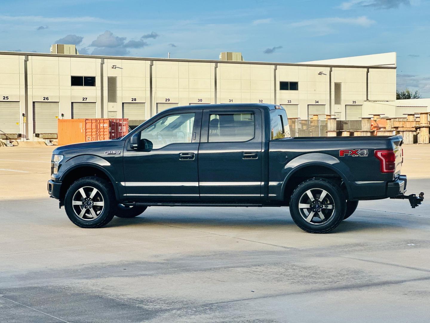 2017 Ford F-150 XLT photo 8