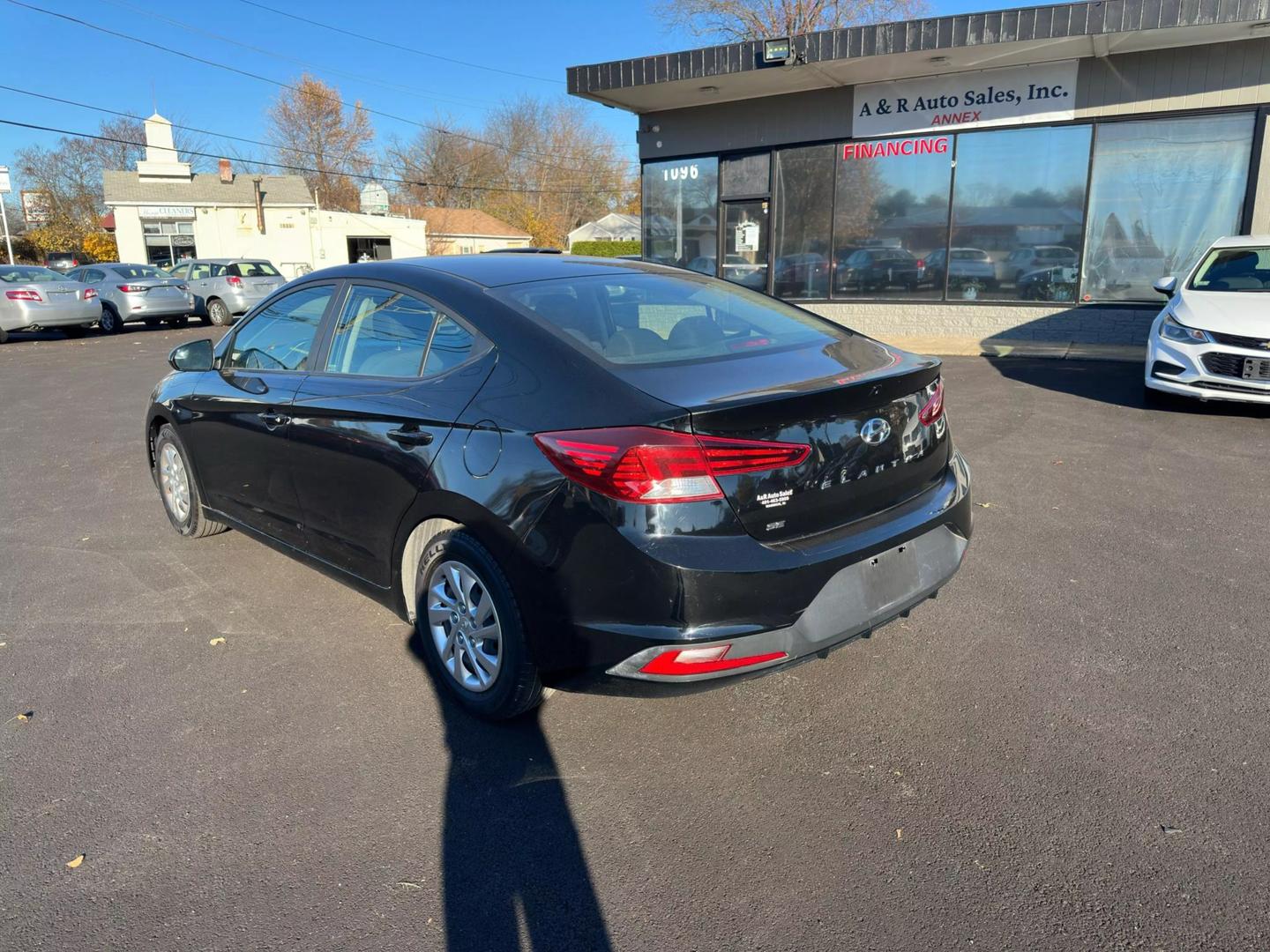 2019 Hyundai Elantra SE photo 4