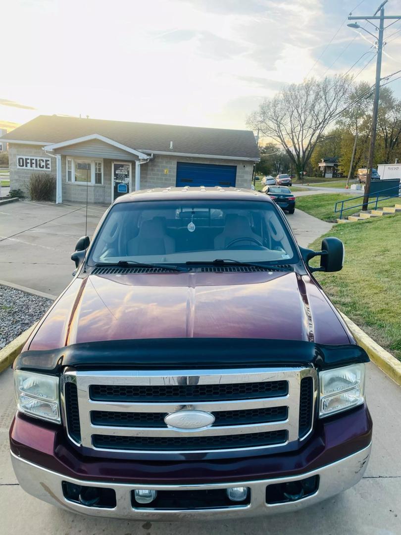 2005 Ford F-250 Super Duty XL photo 2