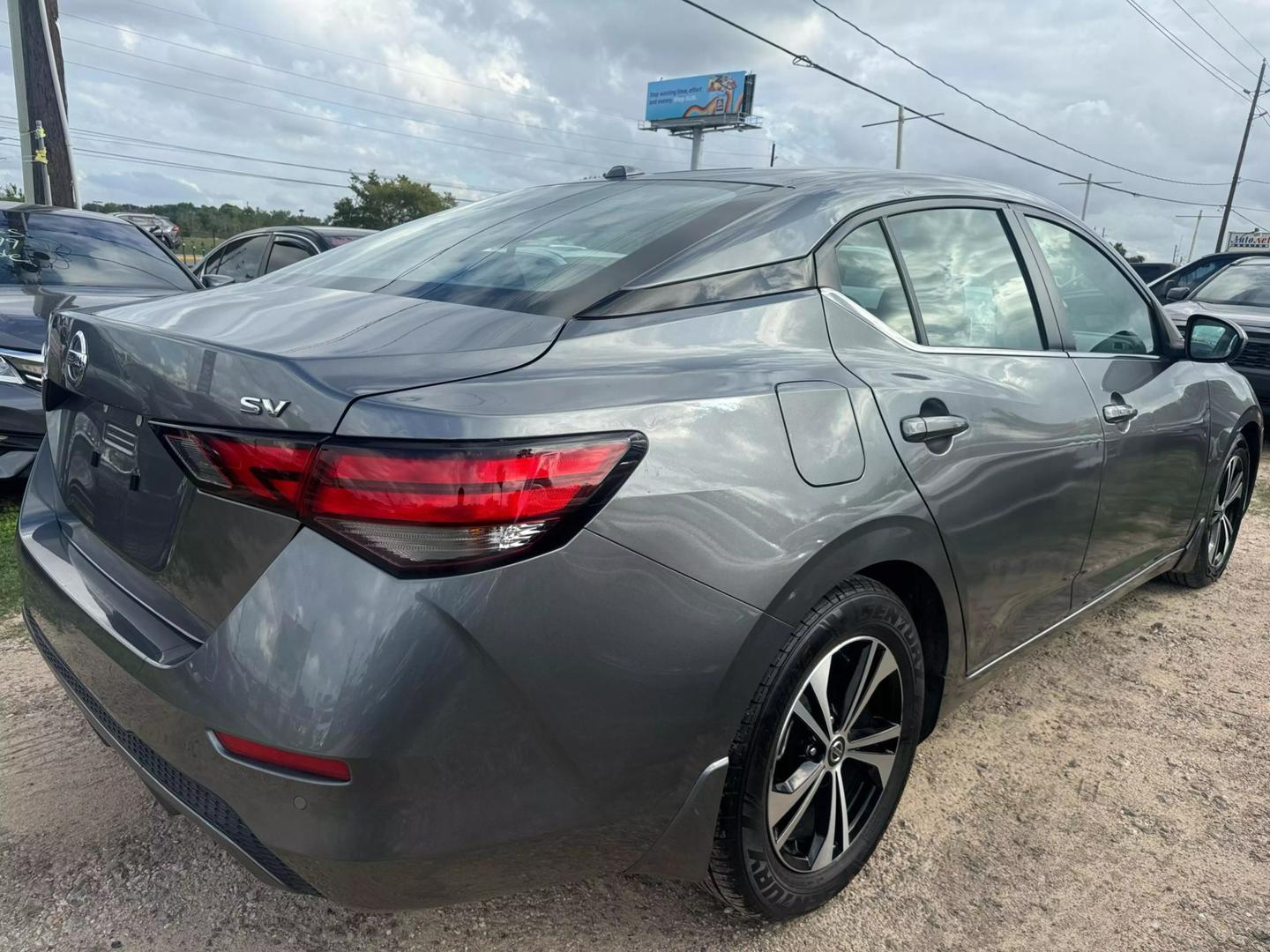 2021 Nissan Sentra SV photo 7