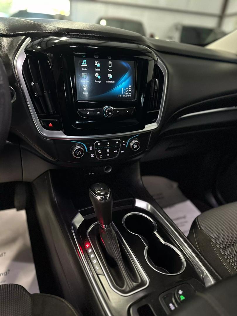 2019 Chevrolet Traverse LS photo 11