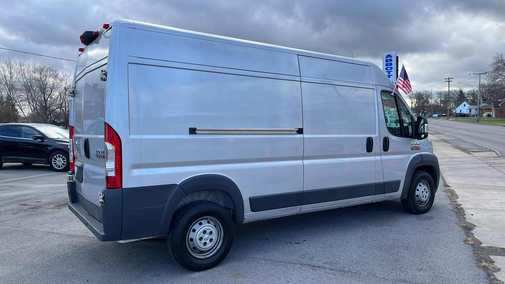 2014 RAM ProMaster Cargo Van Base photo 9