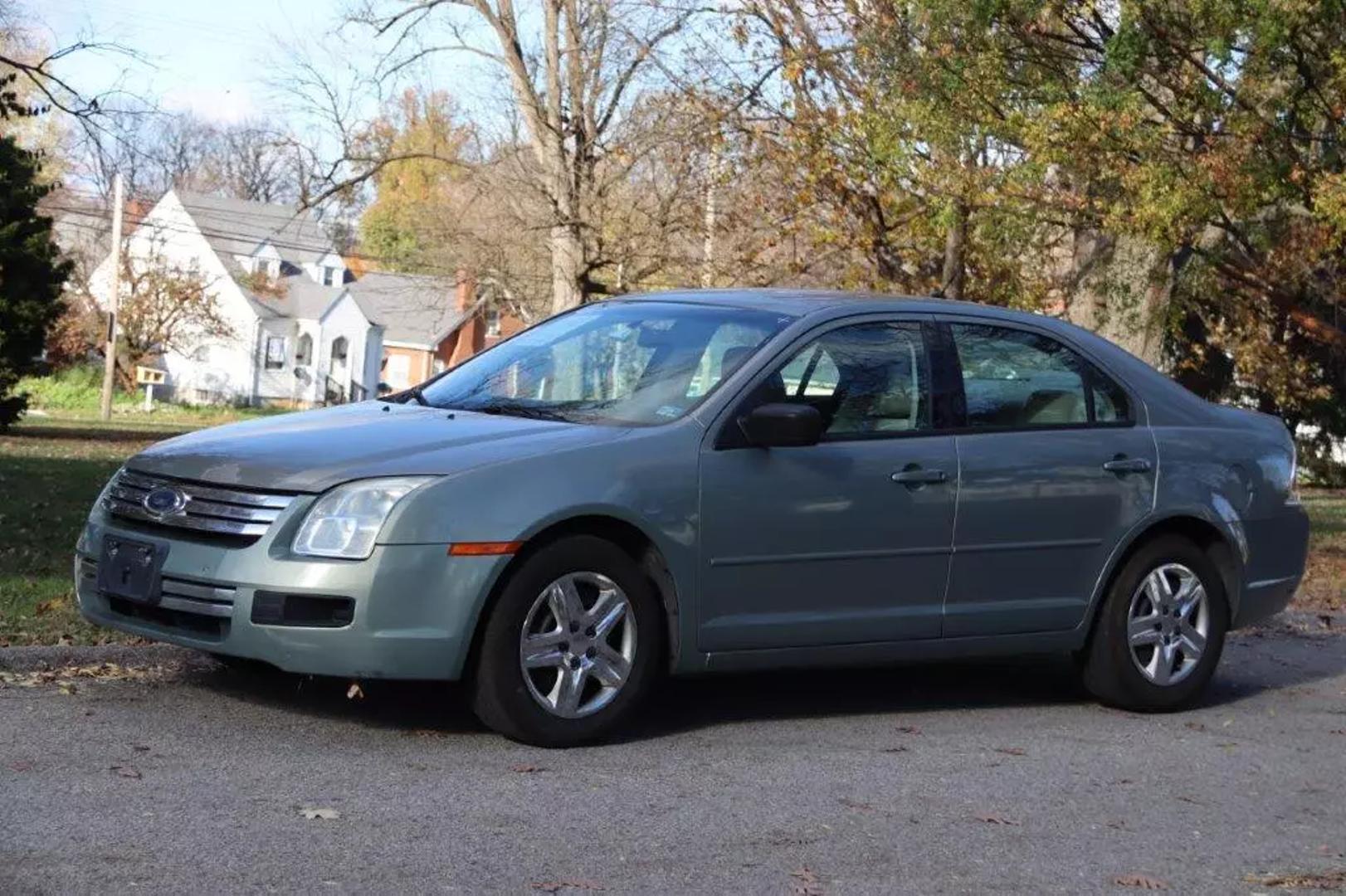 2009 Ford Fusion S photo 3