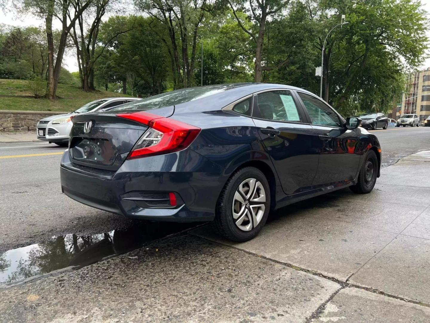 2017 Honda Civic LX photo 12