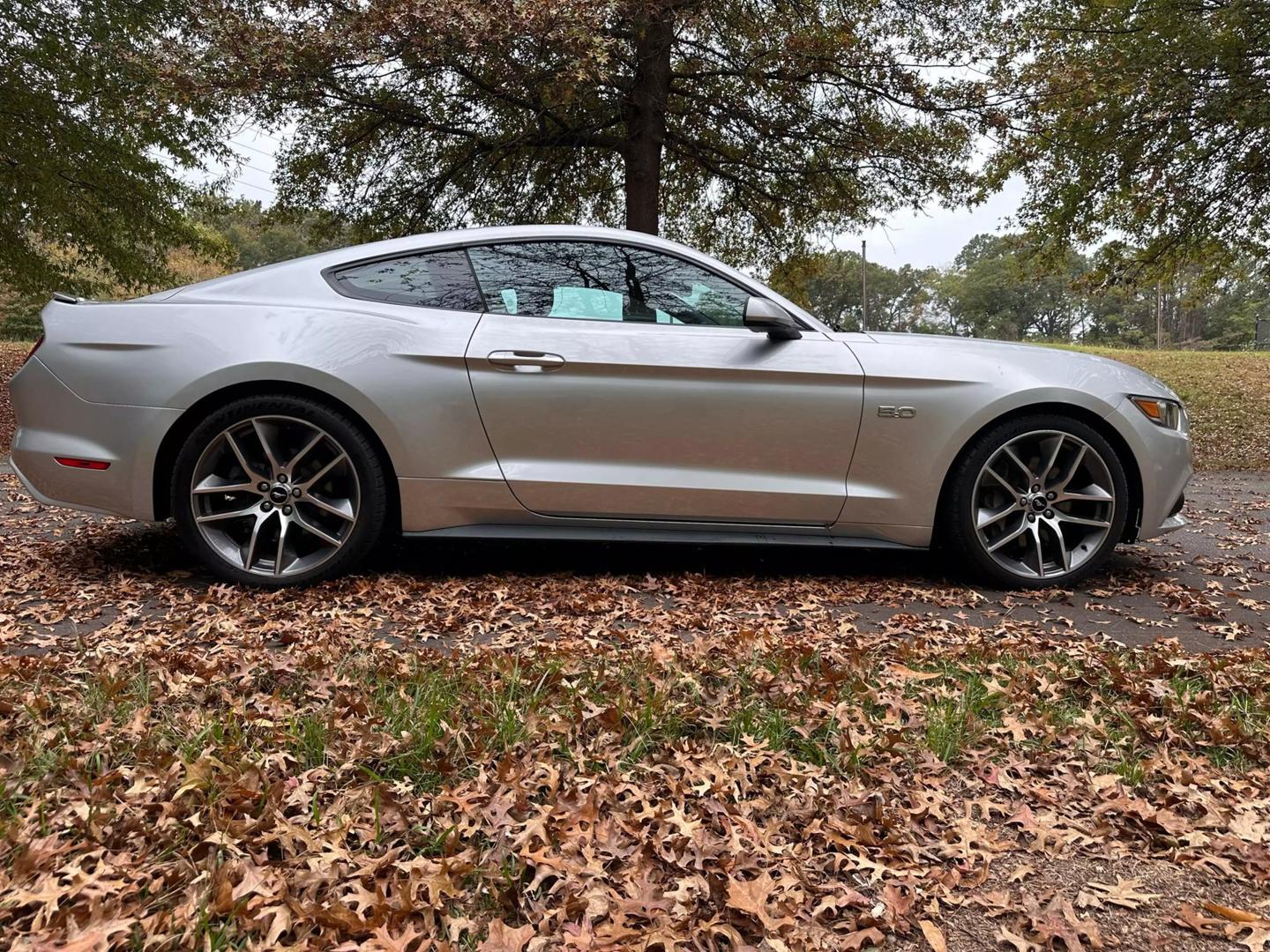 2017 Ford Mustang GT photo 4