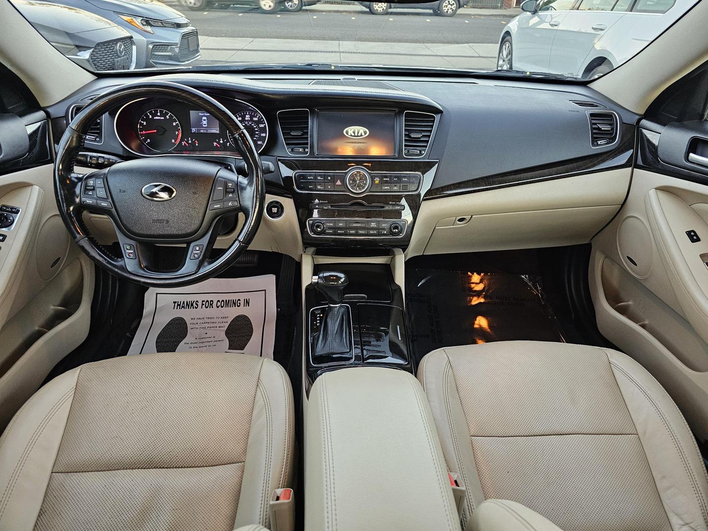 2014 Kia Cadenza Premium photo 16