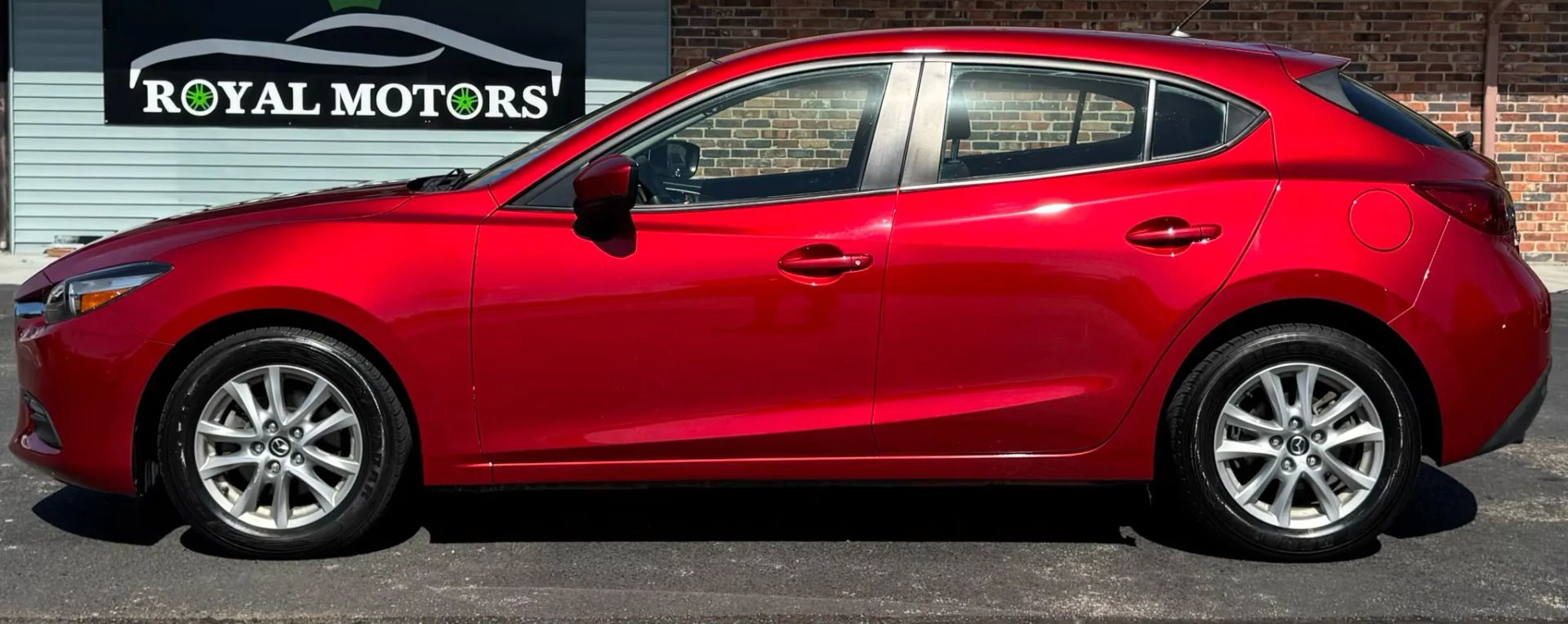 2018 Mazda Mazda3 - Image 4