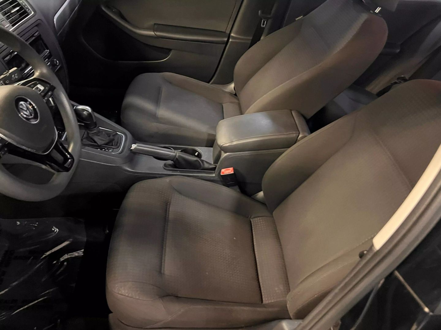 2015 Volkswagen Jetta 1.8t Se Sedan 4d - Image 13
