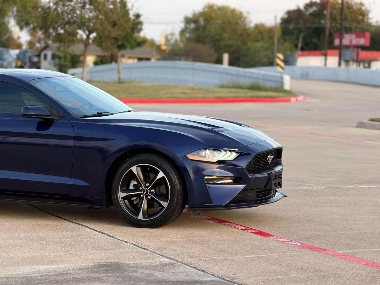 2018 Ford Mustang EcoBoost photo 7