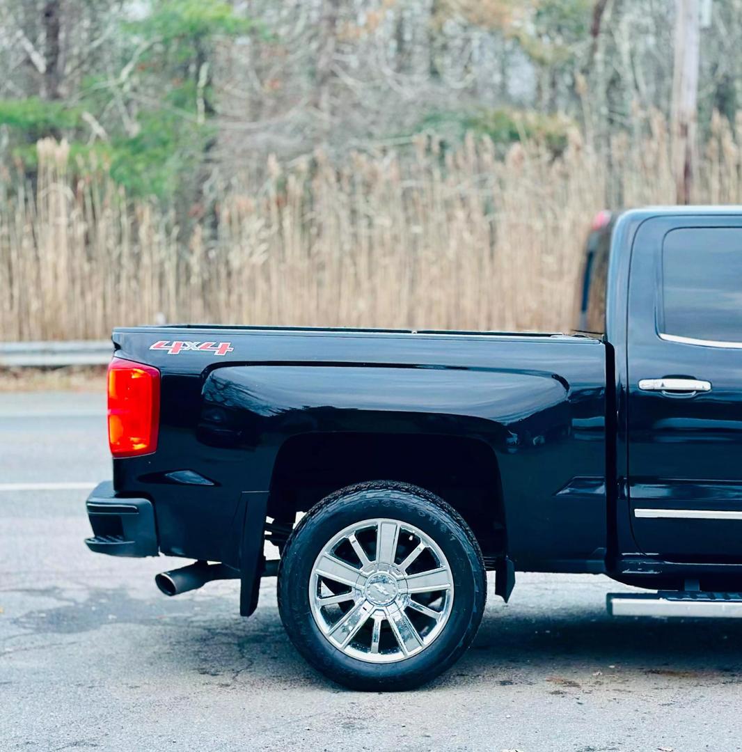 2016 Chevrolet Silverado 1500 High Country photo 8