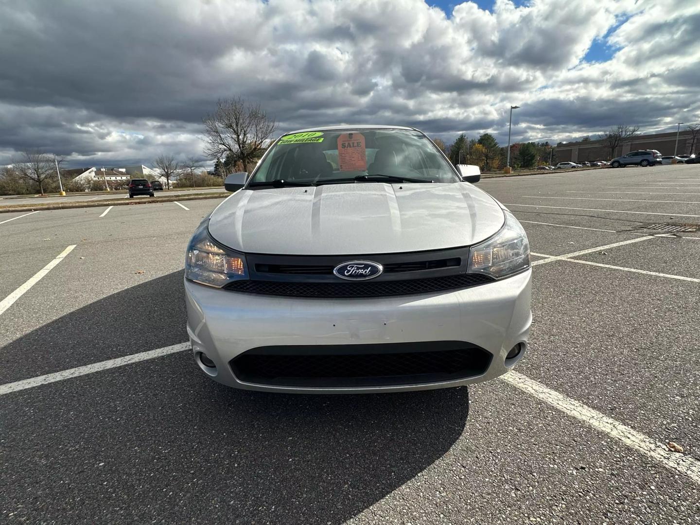 2010 Ford Focus SES photo 7