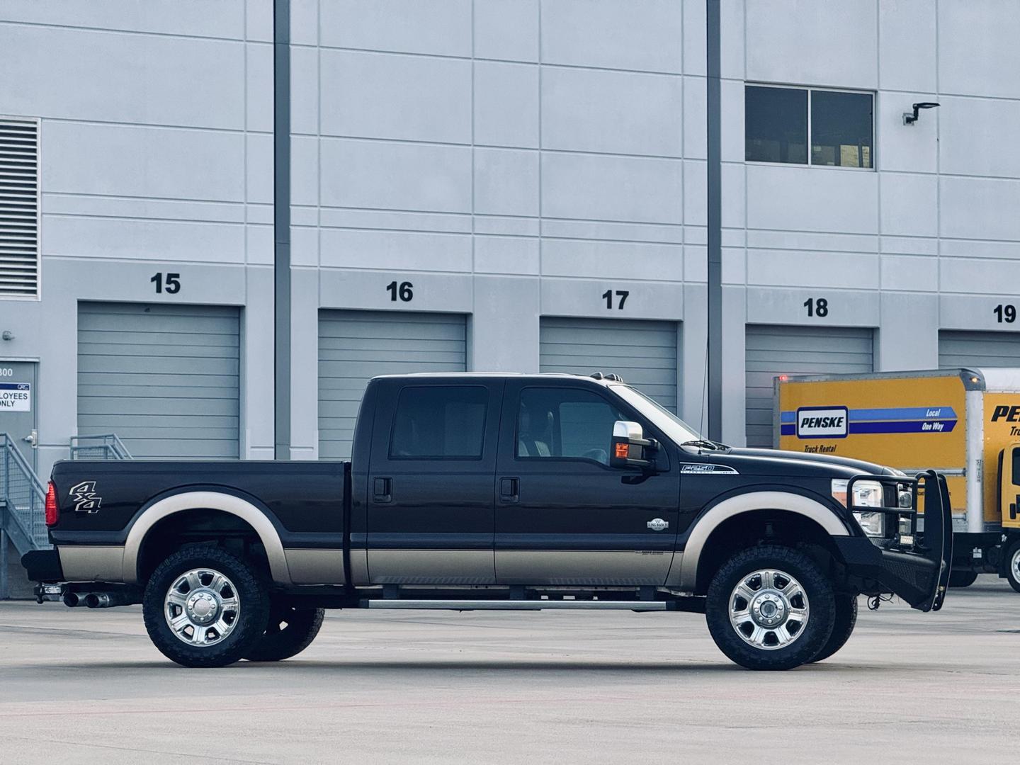 2014 Ford F-250 Super Duty King Ranch photo 6