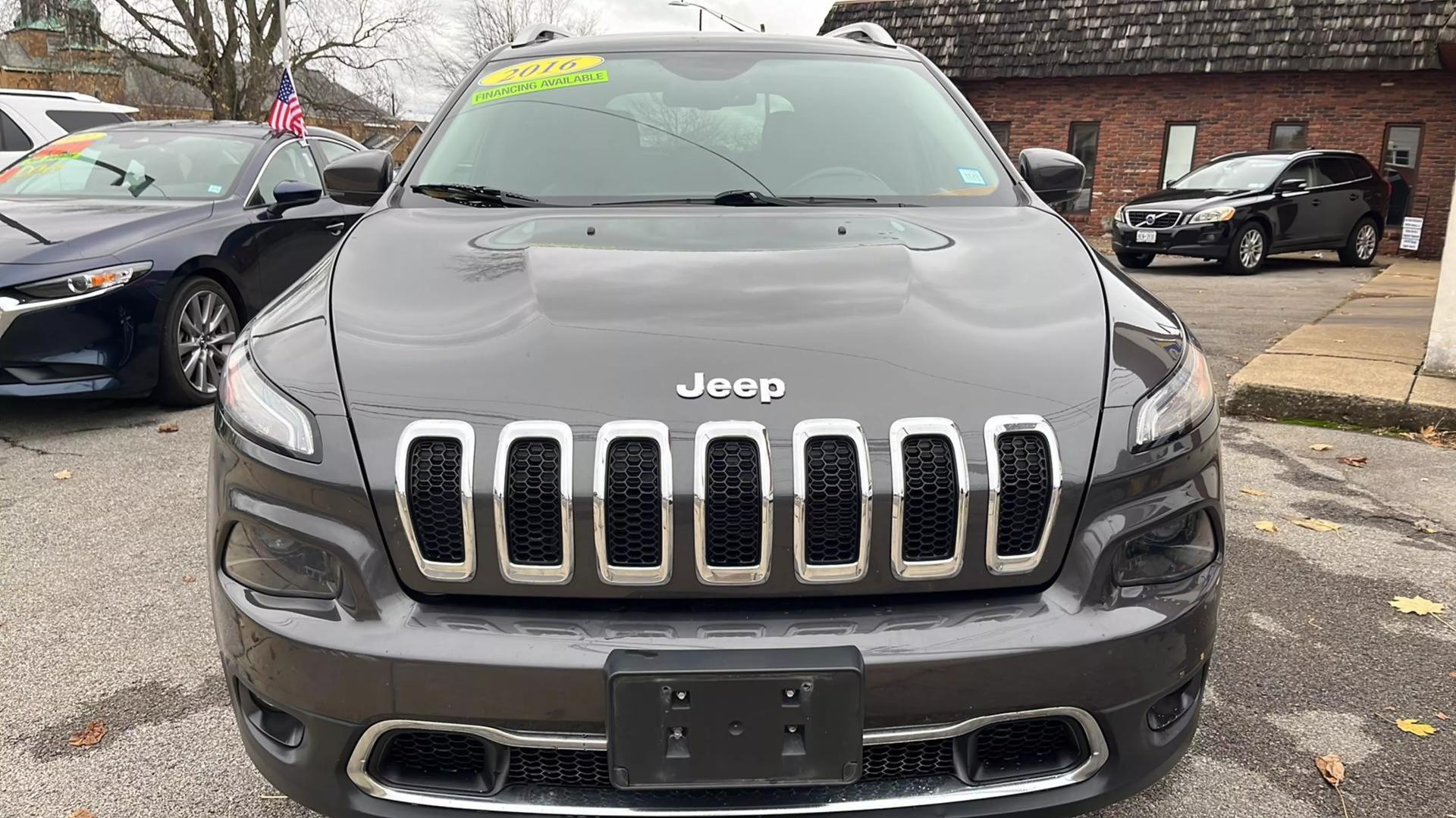 2016 Jeep Cherokee Limited photo 8