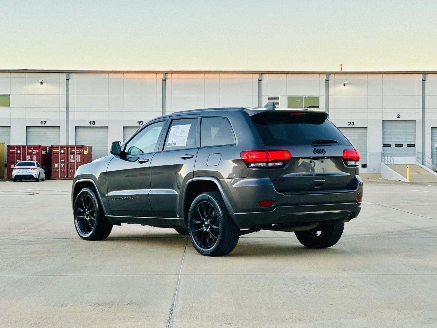 2018 Jeep Grand Cherokee Altitude photo 7