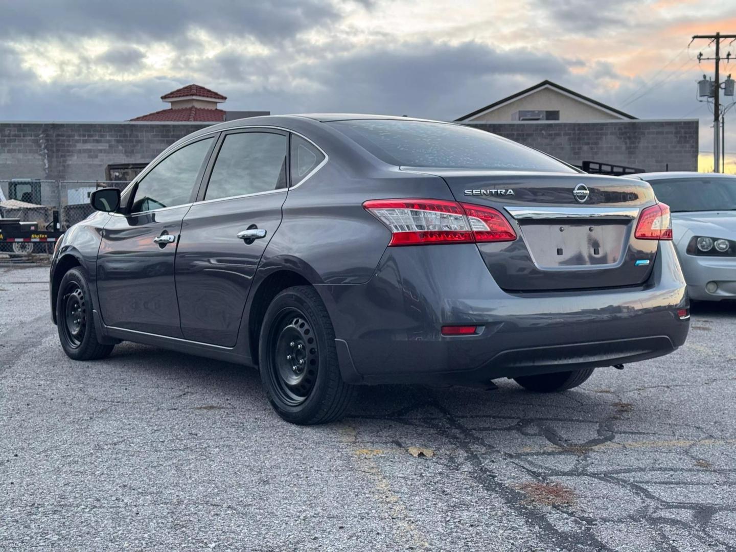 2014 Nissan Sentra S photo 6