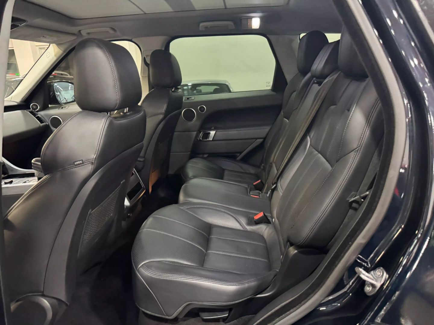 2014 Land Rover Range Rover Sport Hse Sport Utility 4d - Image 17