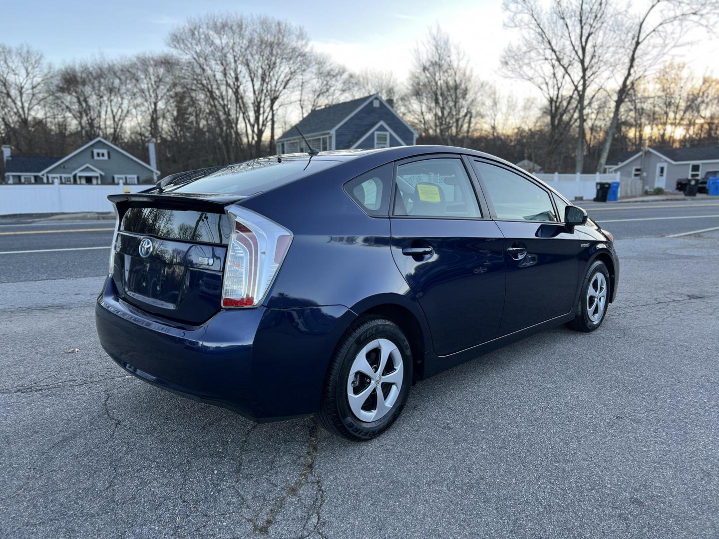 2013 Toyota Prius One photo 5