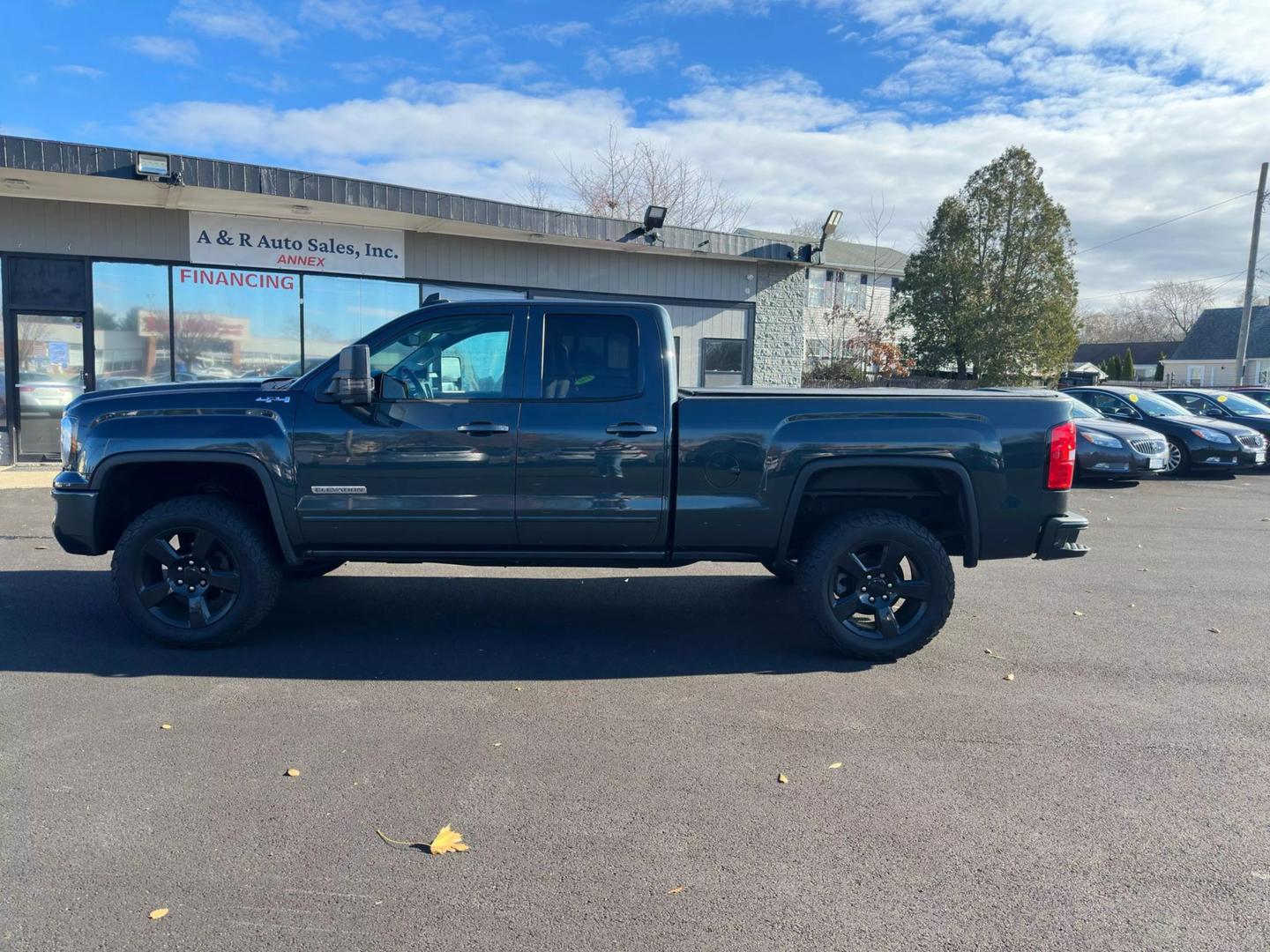 2018 GMC Sierra 1500 Base photo 3