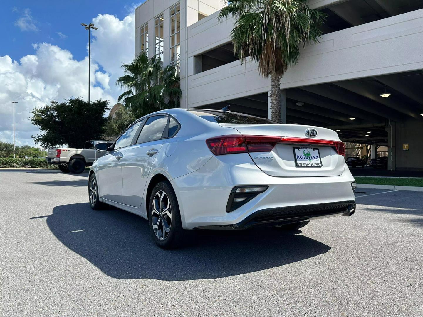 2021 Kia Forte LXS photo 2