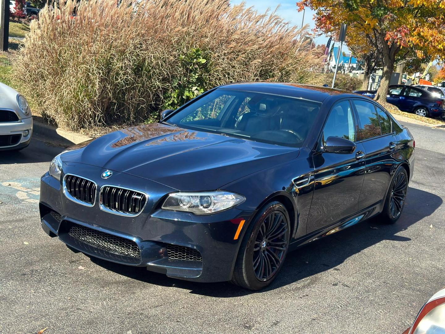 2016 BMW M5 Sedan Base photo 2