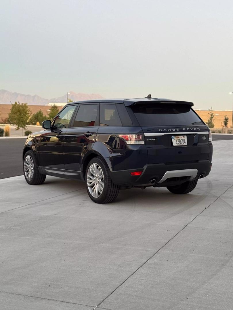 2016 Land Rover Range Rover Sport SE photo 7