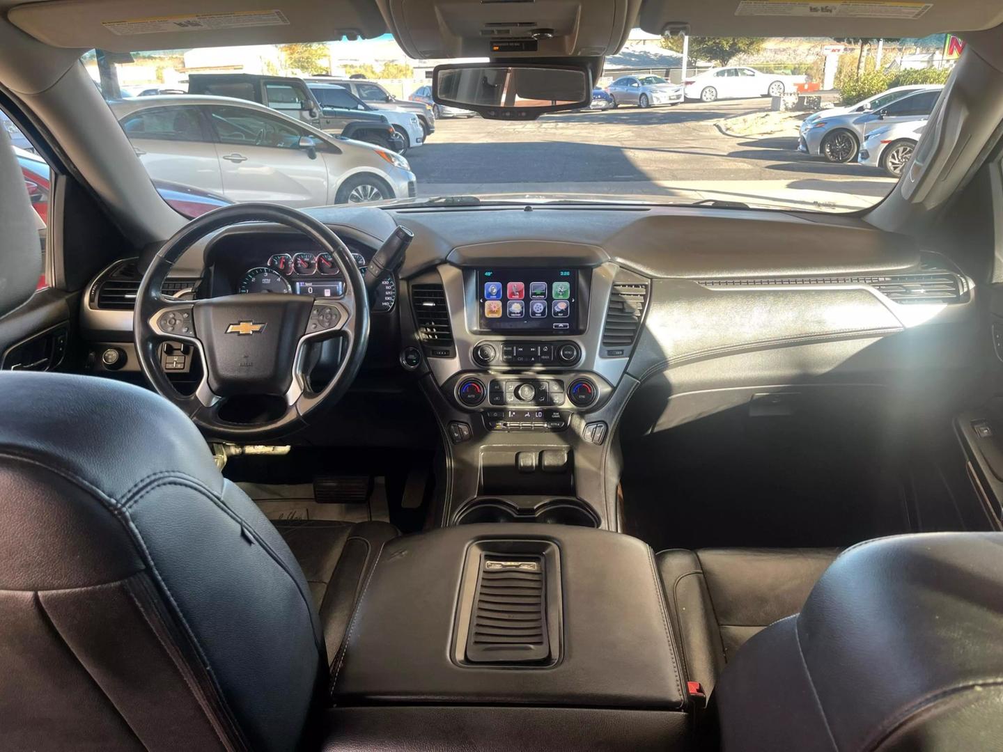 2017 Chevrolet Suburban LT photo 15