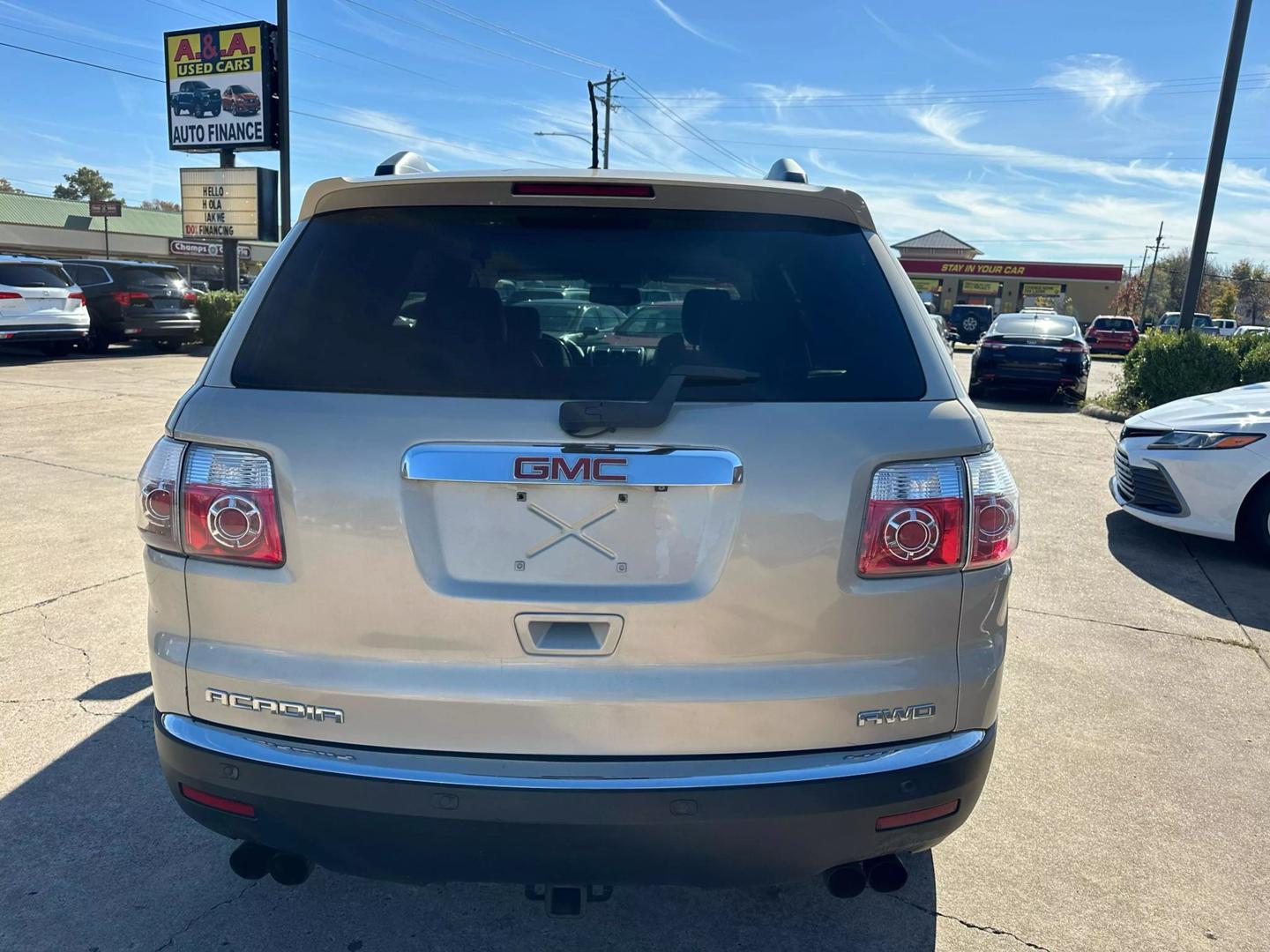 2011 GMC Acadia SLT1 photo 7